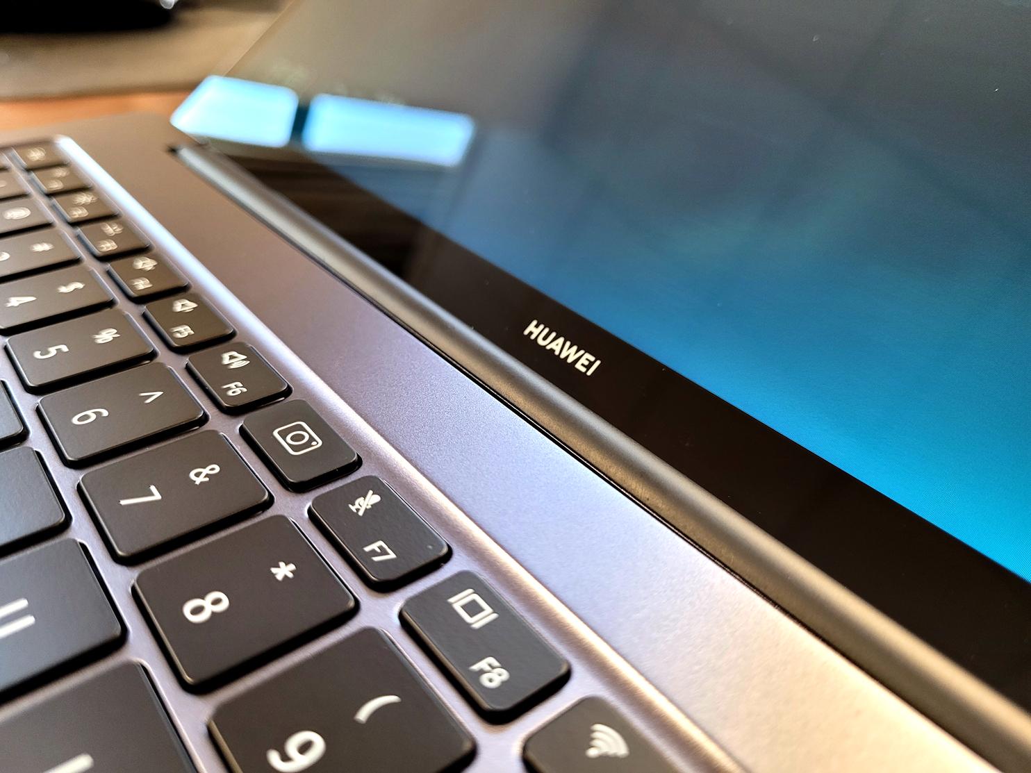 華為新款筆記本電腦，小巷中的隱藏寶藏探索之旅