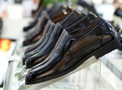 上市鞋企成功之路的三大要點探索