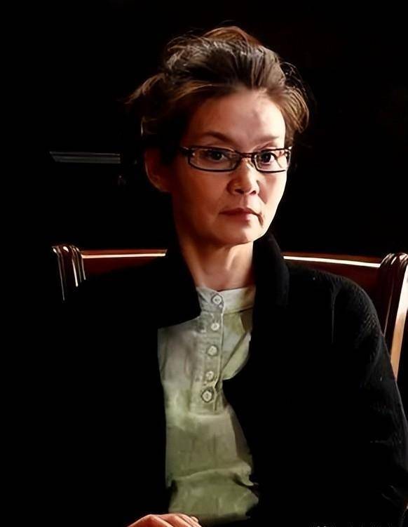 男演員潘虹的溫馨日常風(fēng)采展示