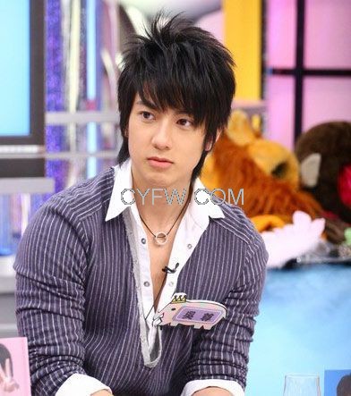 吳尊最新發(fā)型鬢發(fā)理光，魅力新造型的步驟指南