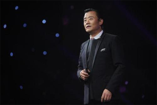 周立波開庭最新消息，科技新星引領智能生活體驗新篇章